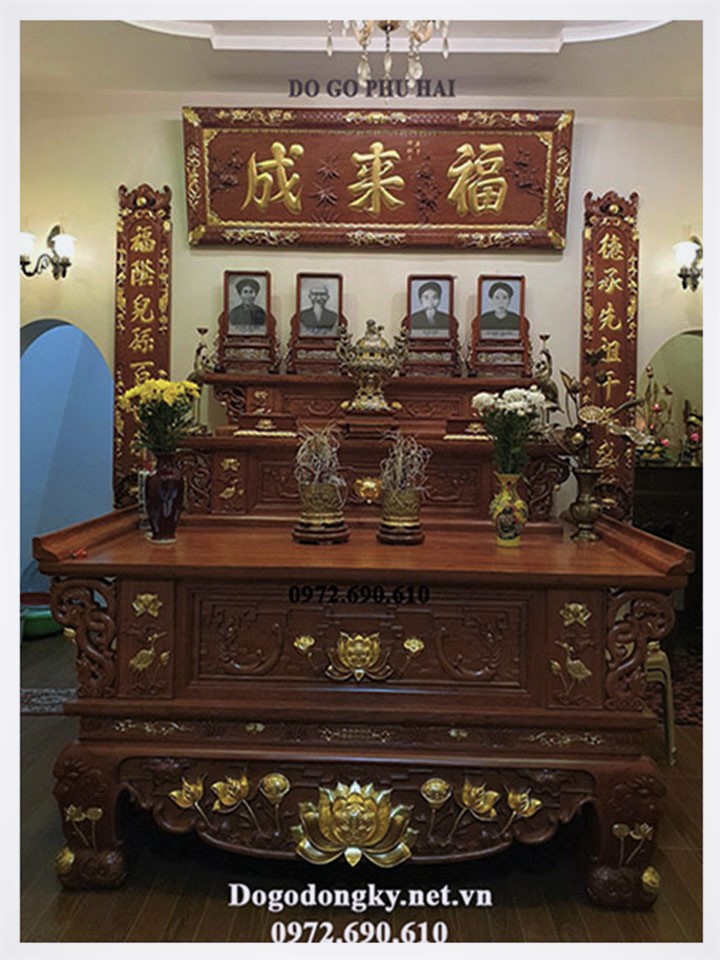 Bộ hoành phi câu đối